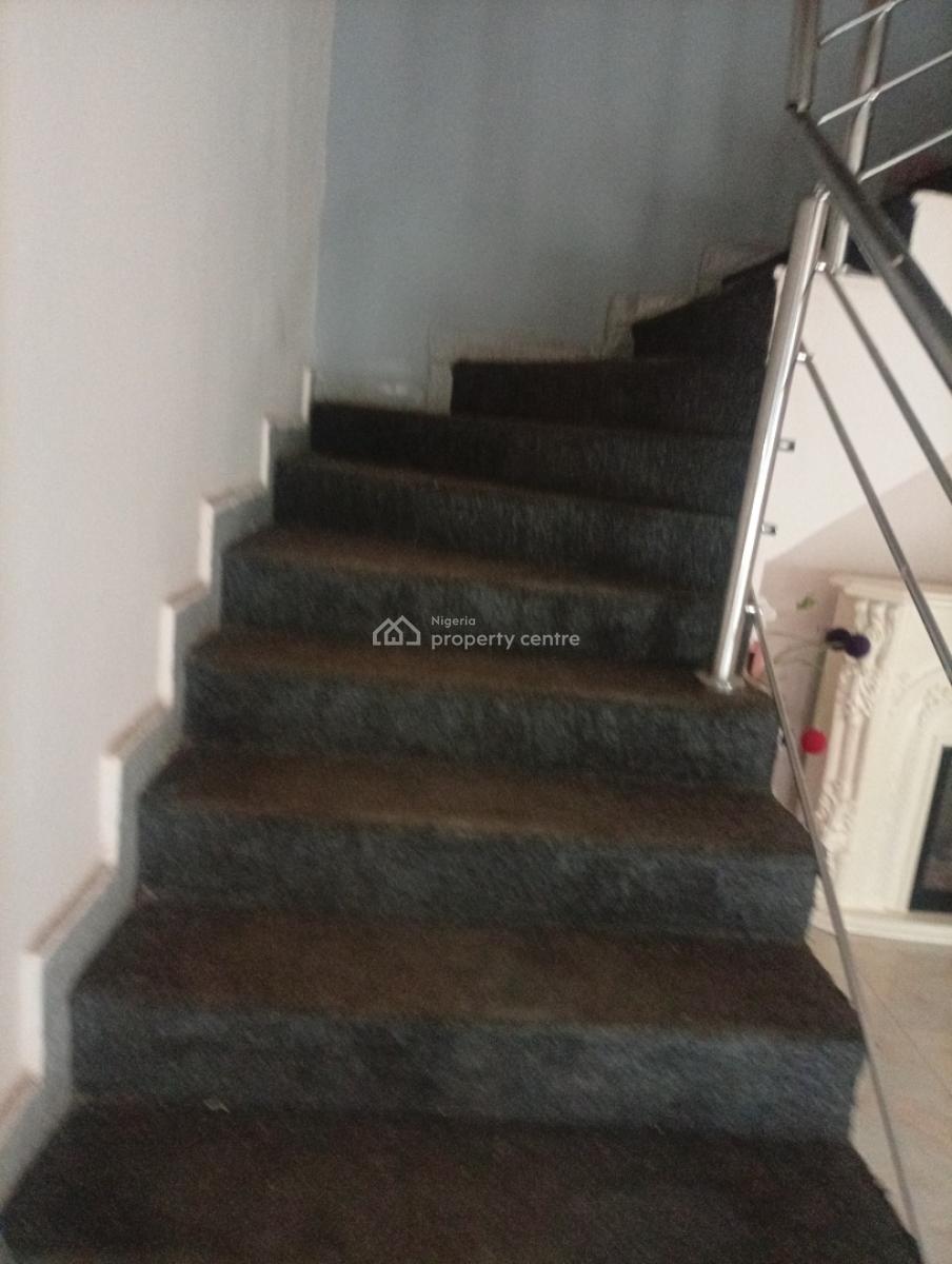 Spacious and Clean 4 Bedroom Terraced Duplex with a Bq, Guzape District, Abuja, Terraced Duplex for Rent