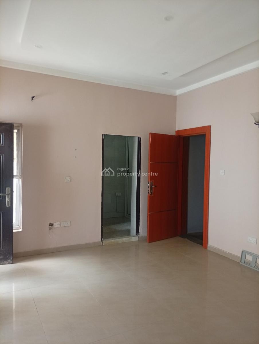 Spacious and Clean 4 Bedroom Terraced Duplex with a Bq, Guzape District, Abuja, Terraced Duplex for Rent