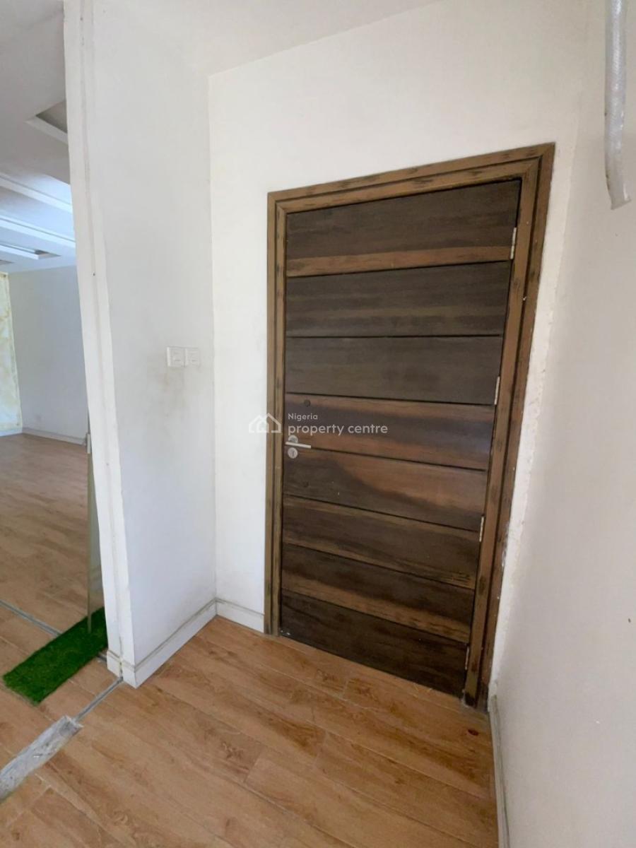 Commercial 4bedroom 2room Bq Ample Parking Secured House, Off Admiralty Way, Lekki Phase 1, Lekki, Lagos, Detached Duplex for Rent
