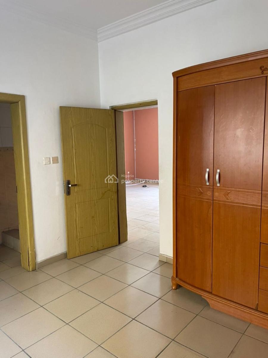 Commercial 4bedroom 2room Bq Ample Parking Secured House, Off Admiralty Way, Lekki Phase 1, Lekki, Lagos, Detached Duplex for Rent