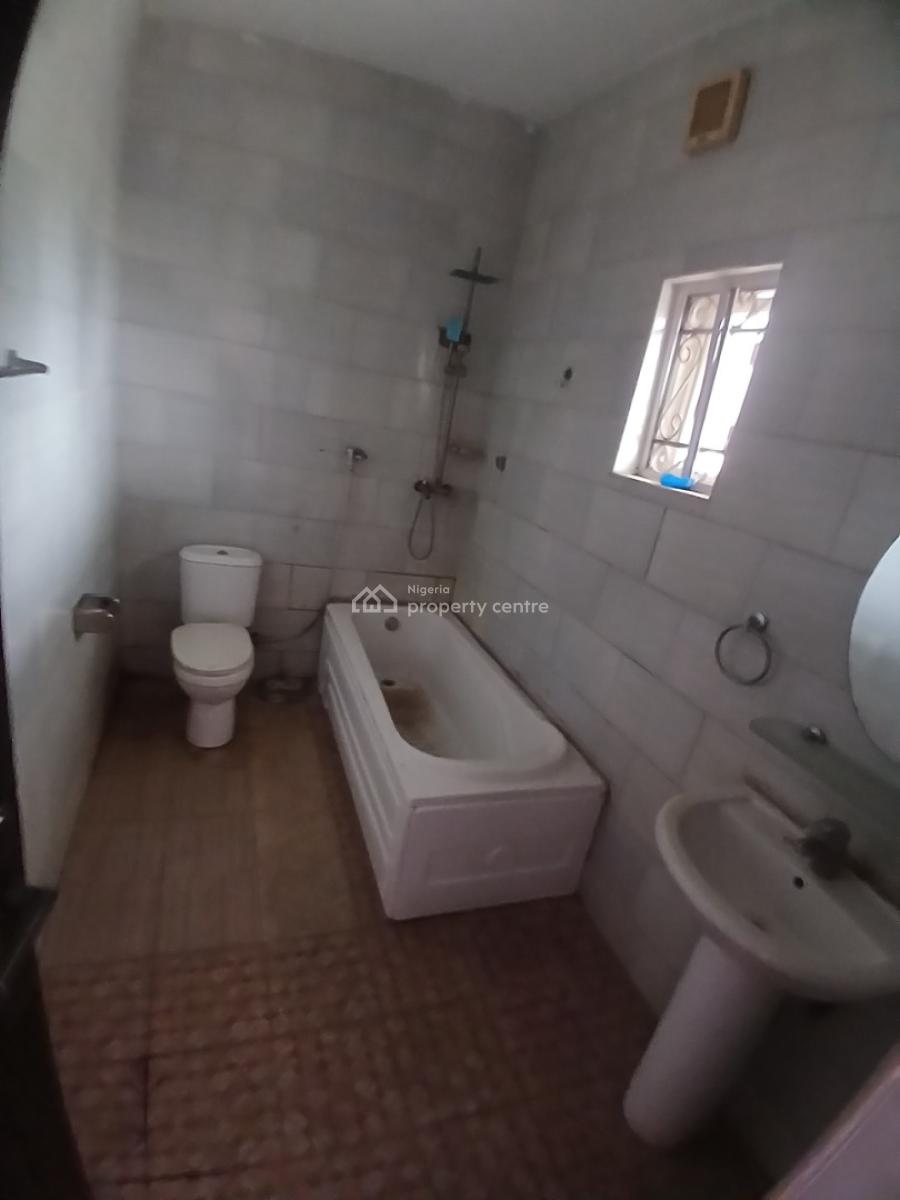 Under Renovation 4 Bedroom Terrace Duplex with 1room Bq, Guzape Abuja Diplomatic Zone, Guzape District, Abuja, Terraced Duplex for Rent