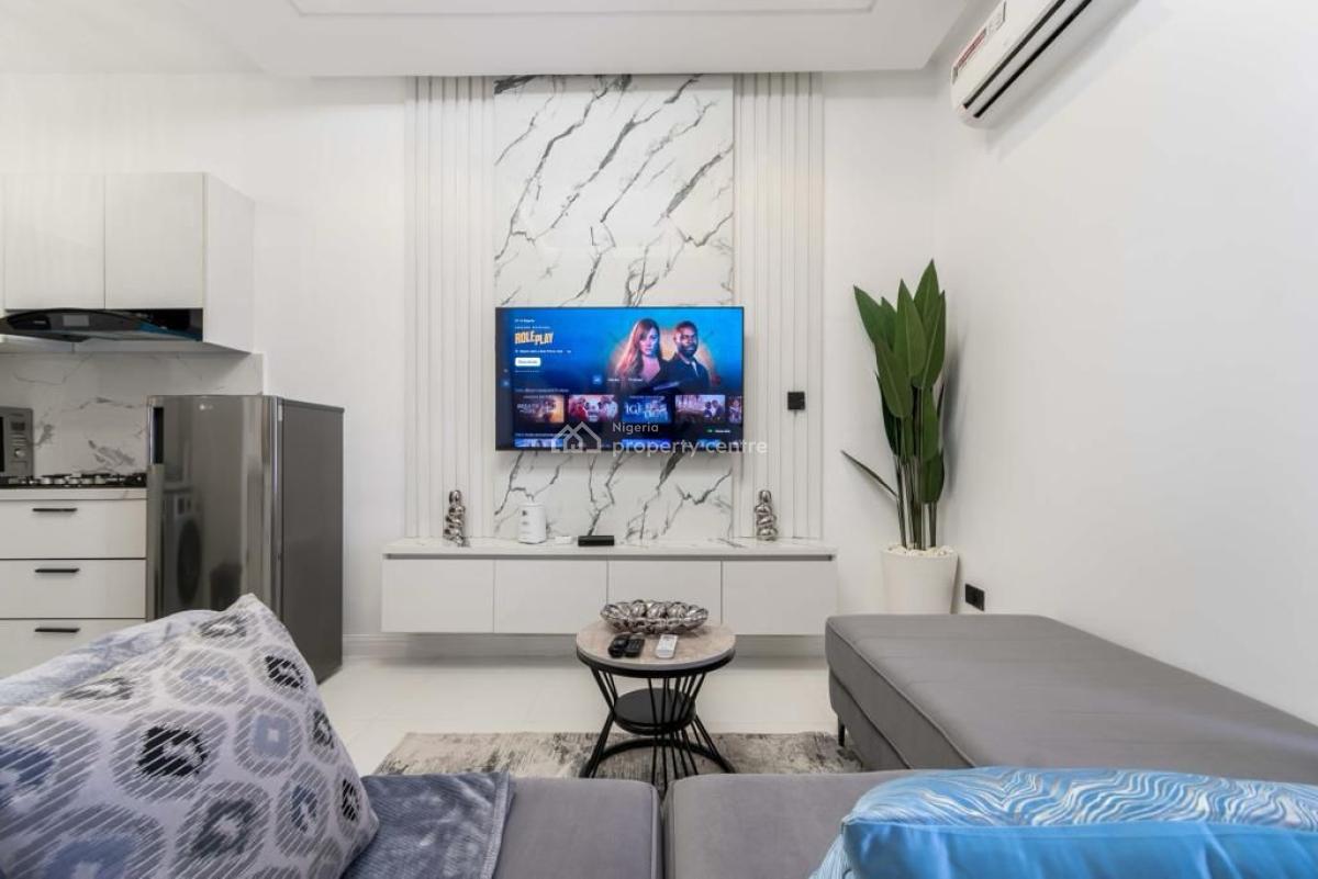 Premium 1 Bedroom Apartment with Pool and Gym, 24/7 Power, Unlimited Wifi, Parking Space, Comfortable and Secure Stay, Ikate Elegushi, Lekki, Lagos, Flat / Apartment Short Let