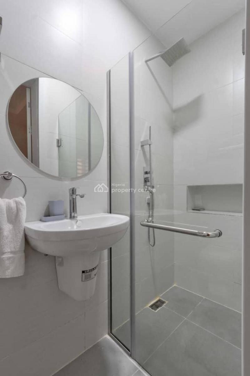 Premium 1 Bedroom Apartment with Pool and Gym, 24/7 Power, Unlimited Wifi, Parking Space, Comfortable and Secure Stay, Ikate Elegushi, Lekki, Lagos, Flat / Apartment Short Let