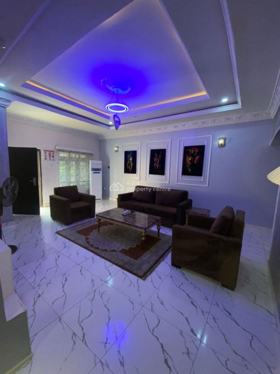 Standard  2 Bedroom Flat, Gwarinpa, Gwarinpa, Abuja, Flat / Apartment for Rent