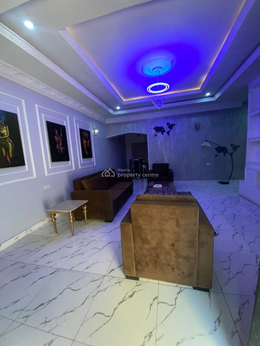 Standard  2 Bedroom Flat, Gwarinpa, Gwarinpa, Abuja, Flat / Apartment for Rent