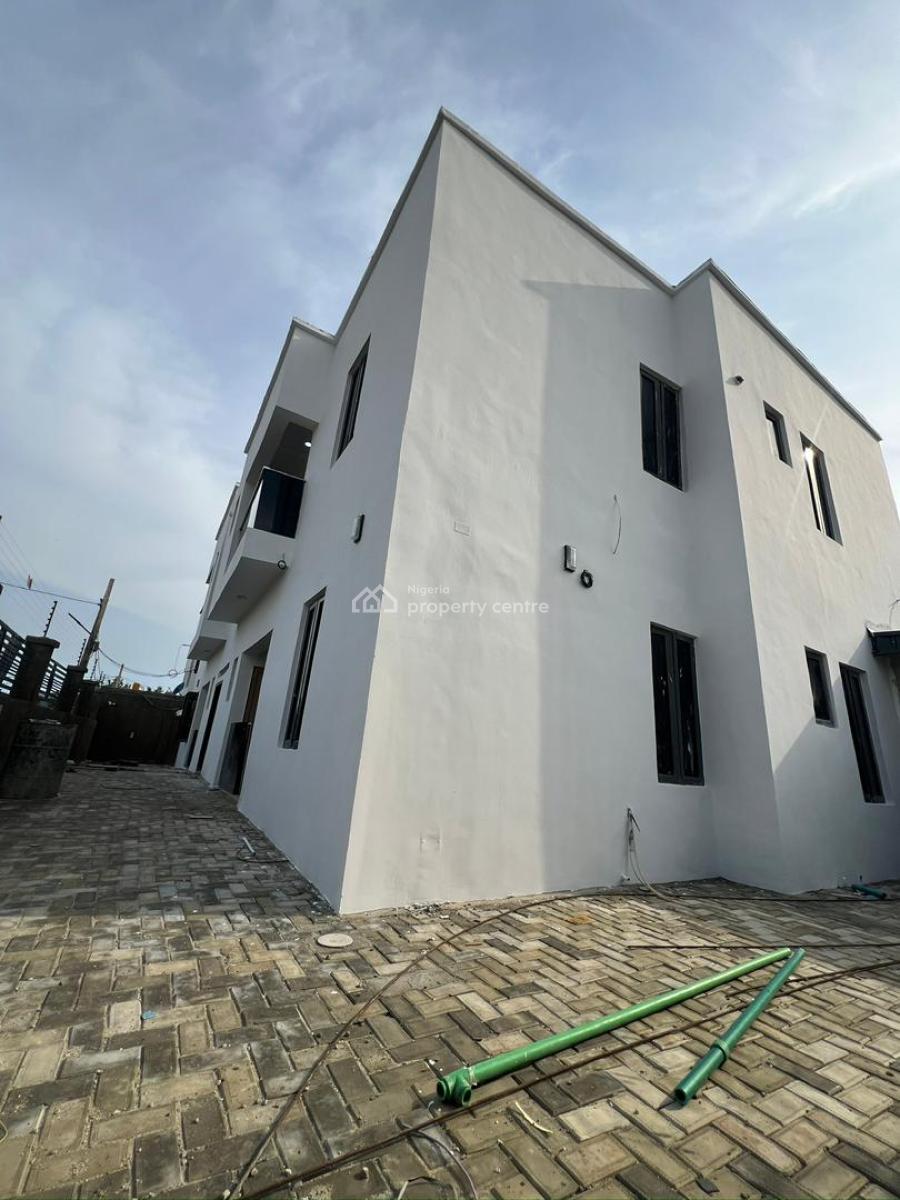 Super Spacious Uk Standard 2bedroom Apartment, Awoyaya, Ibeju Lekki, Lagos, Flat / Apartment for Rent
