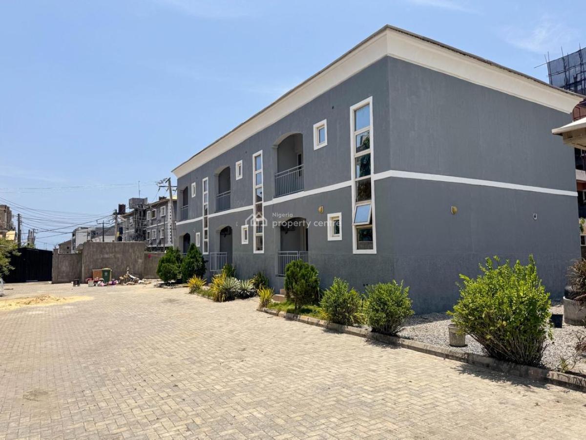 Self Serviced Three Bedroom Terrace Duplex, Ilasan, Lekki, Lagos, Terraced Duplex for Rent