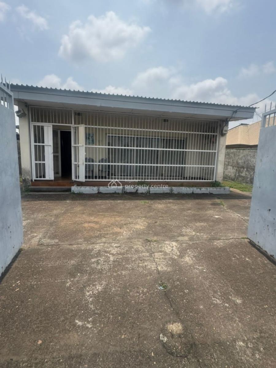 a Spacious 3 Bedroom Bungalow for Commercial Use, Tafawa Balewa Crescent, Surulere, Lagos, Detached Bungalow for Rent