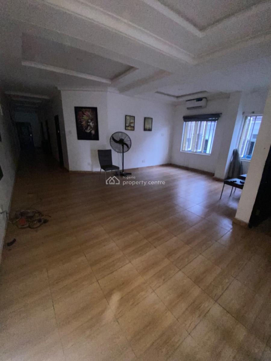 Neatly Used 4bedroom Flat, Peninsula Garden Estate, Behind Blenco, Ajah, Lagos, Flat / Apartment for Rent