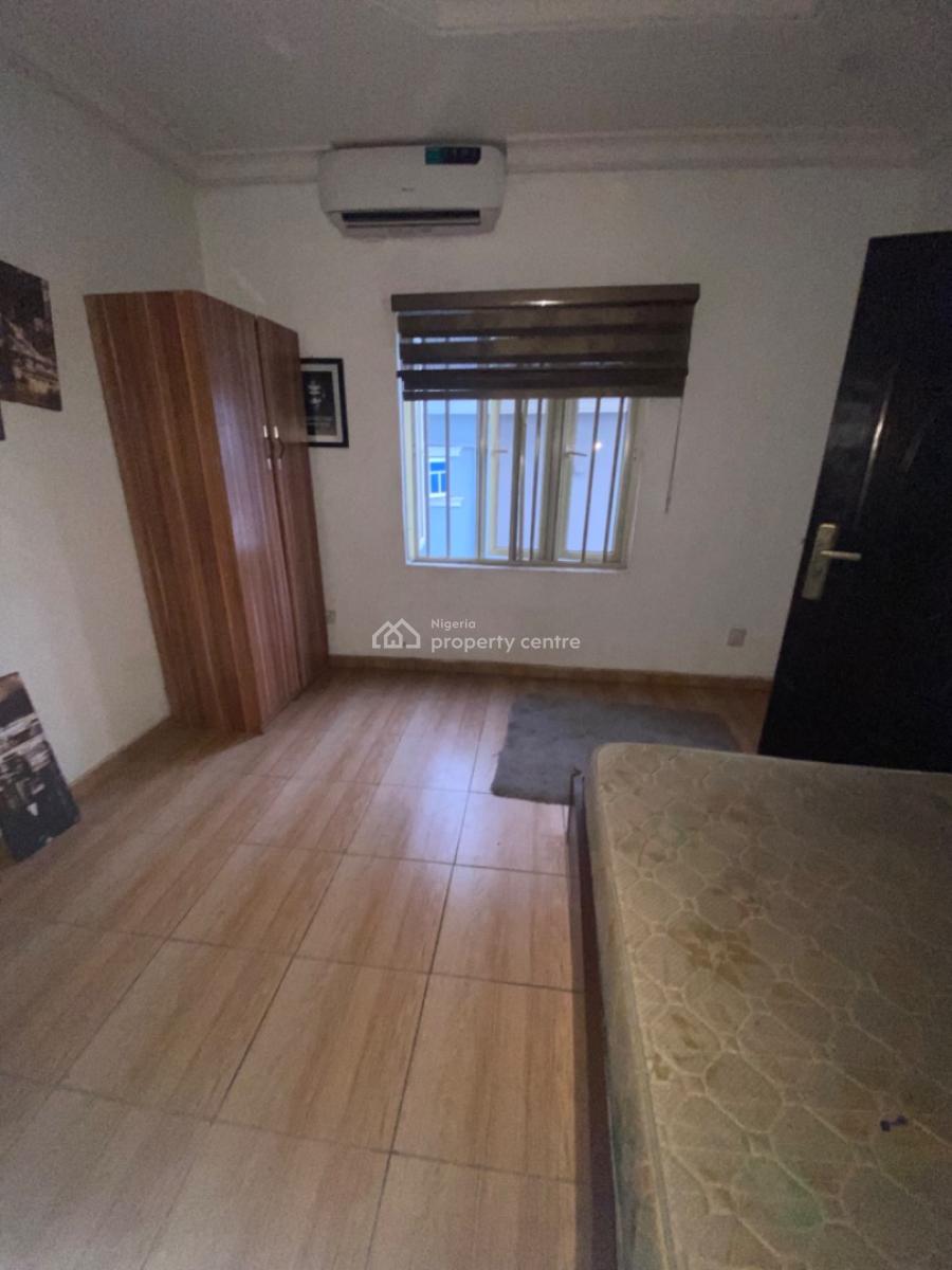Neatly Used 4bedroom Flat, Peninsula Garden Estate, Behind Blenco, Ajah, Lagos, Flat / Apartment for Rent
