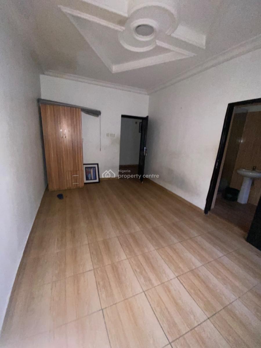 Neatly Used 4bedroom Flat, Peninsula Garden Estate, Behind Blenco, Ajah, Lagos, Flat / Apartment for Rent