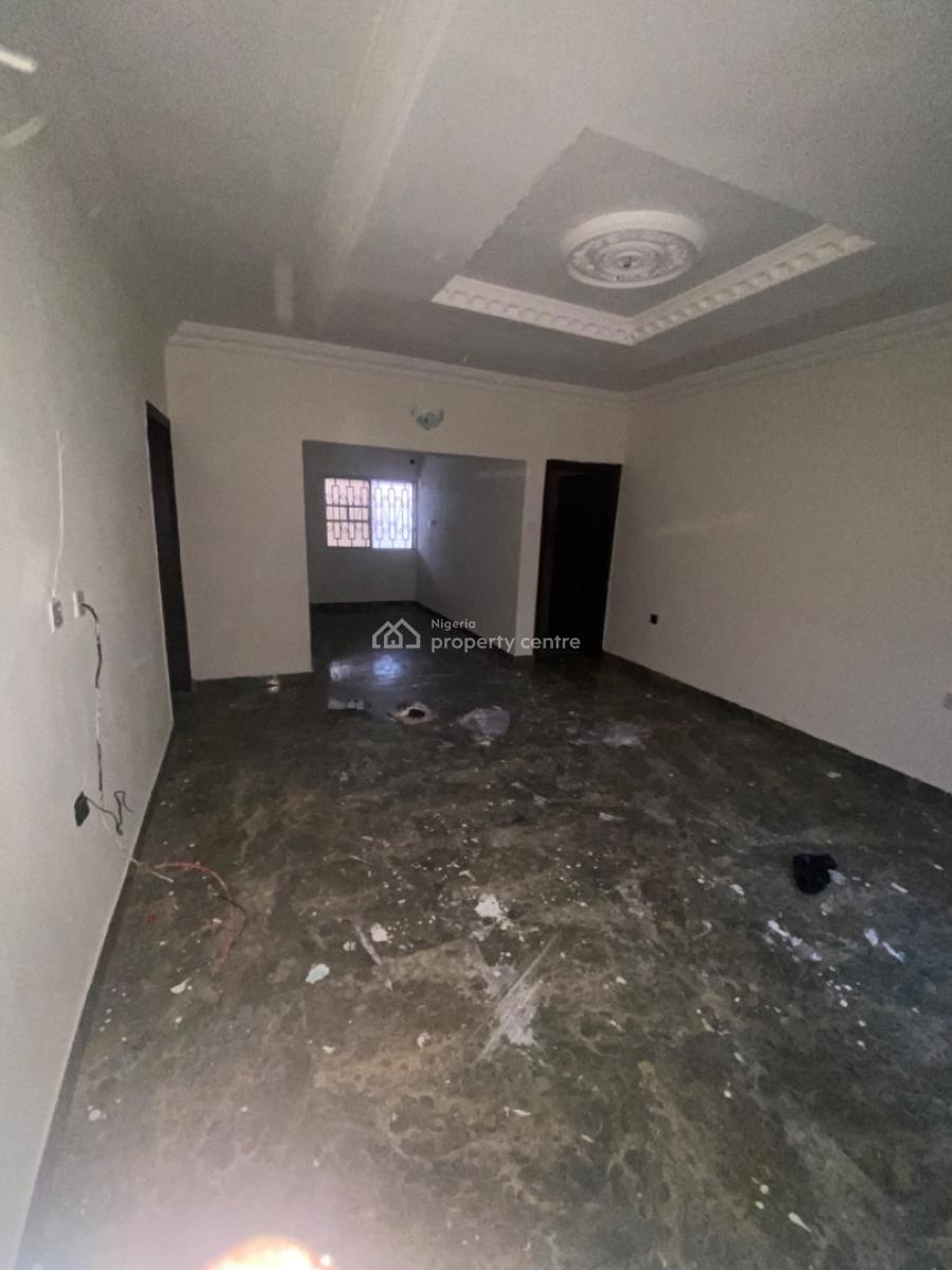 Neatly Used 3bedroom Flat, Peninsula Garden Estate, Behind Blenco, Ajah, Lagos, Flat / Apartment for Rent