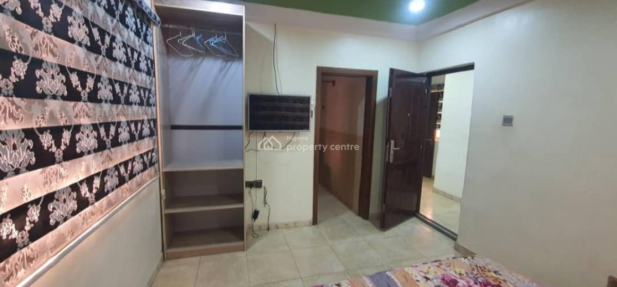 Lovely 2 Bedroom Flat + Amenities, Inside Magodo Gra 2 Estate Lagos, Gra Phase 2, Magodo, Lagos, Flat / Apartment for Rent