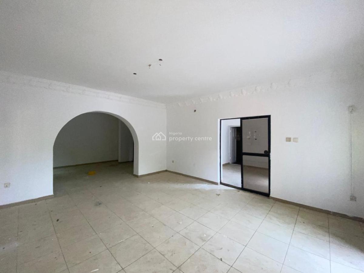 Renovated 4 Bedroom Semi-detached Duplex with 2 Rooms Bq, Jabi, Abuja, Semi-detached Duplex for Rent