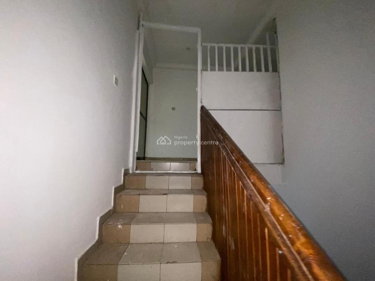 Renovated 4 Bedroom Semi-detached Duplex with 2 Rooms Bq, Jabi, Abuja, Semi-detached Duplex for Rent