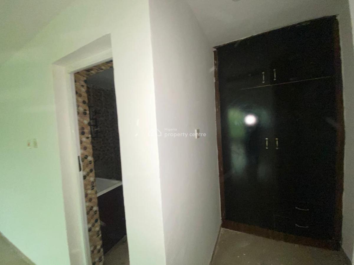 Renovated 4 Bedroom Semi-detached Duplex with 2 Rooms Bq, Jabi, Abuja, Semi-detached Duplex for Rent