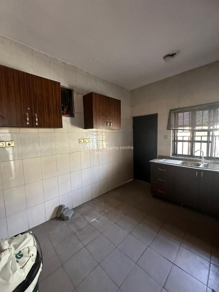 Newly Renovated 4 Bedroom Semi-detached Duplex with a Room Bq, Lekki Phase 1, Lekki, Lagos, Semi-detached Duplex for Rent