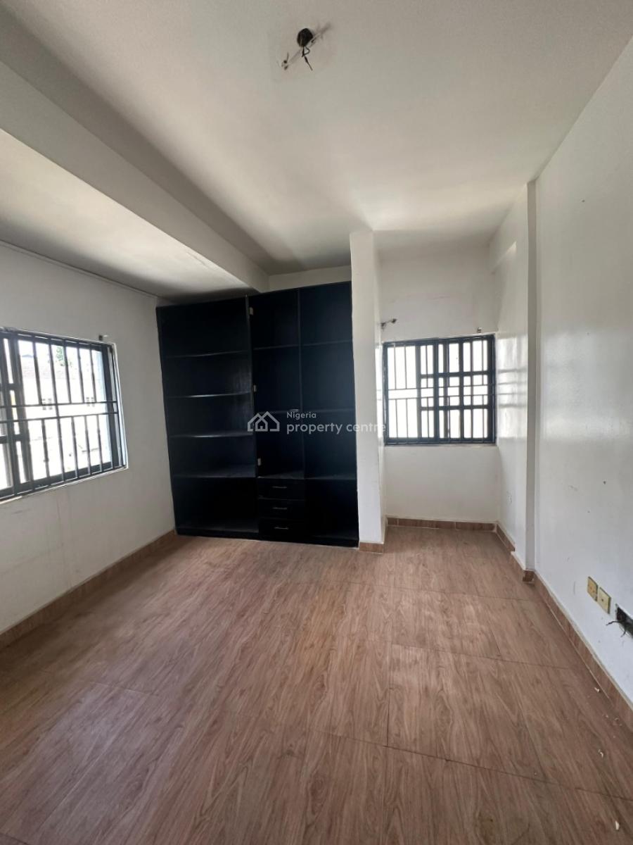 Newly Renovated 4 Bedroom Semi-detached Duplex with a Room Bq, Lekki Phase 1, Lekki, Lagos, Semi-detached Duplex for Rent