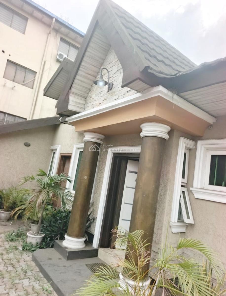 Well Maintain Furnished 4 Bedroom Bungalow in Estate, Ogba, Ikeja, Lagos, Detached Bungalow for Rent