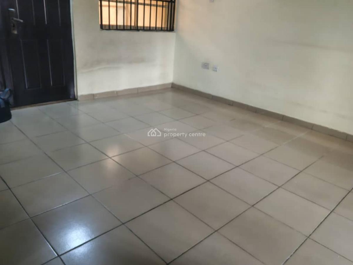 Luxury 3bed Flat in a Mini Estate, Olowora, Omole Phase 2, Ikeja, Lagos, Flat / Apartment for Rent