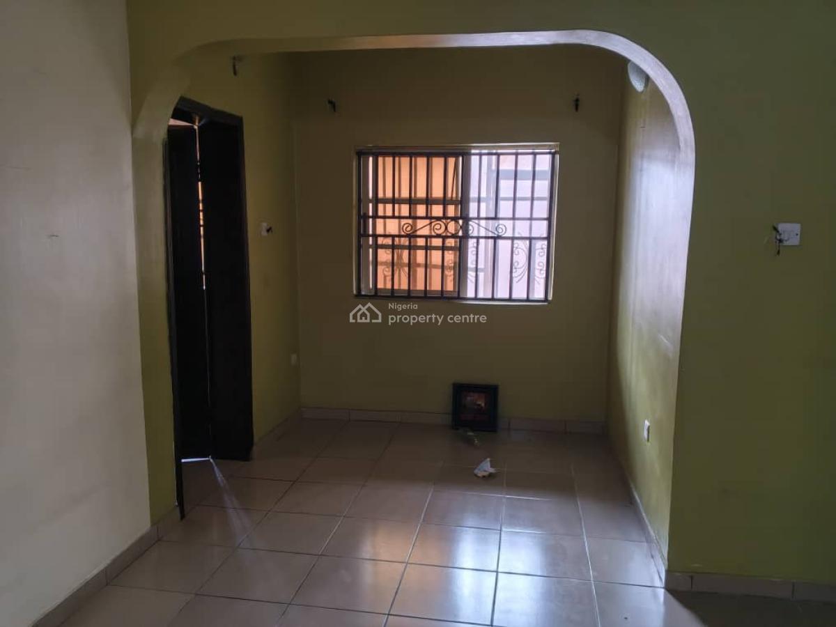 Luxury 3bed Flat in a Mini Estate, Olowora, Omole Phase 2, Ikeja, Lagos, Flat / Apartment for Rent