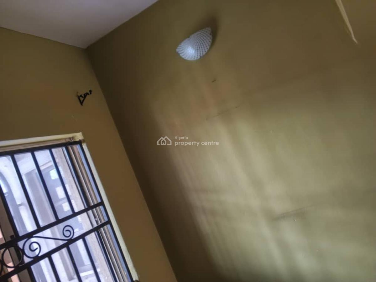 Luxury 3bed Flat in a Mini Estate, Olowora, Omole Phase 2, Ikeja, Lagos, Flat / Apartment for Rent