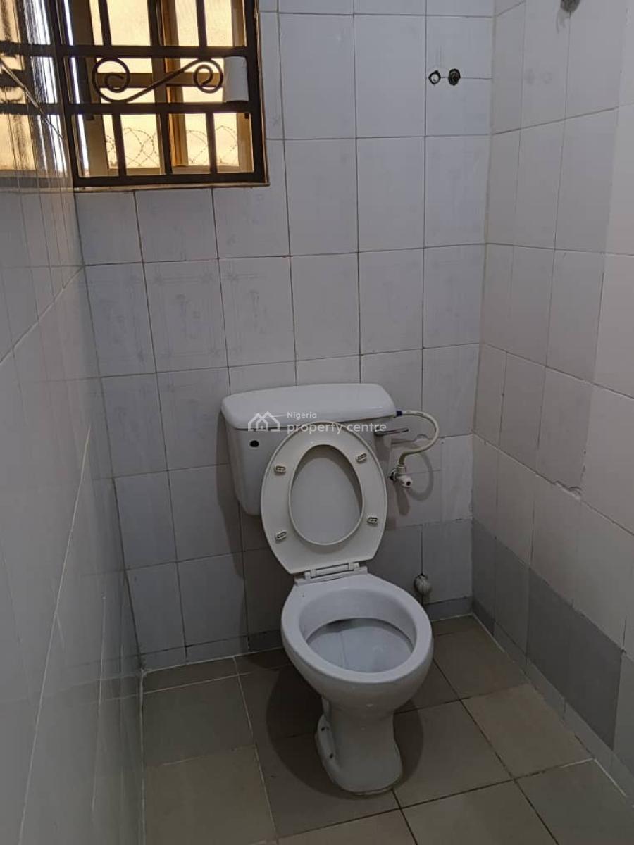 Luxury 3bed Flat in a Mini Estate, Olowora, Omole Phase 2, Ikeja, Lagos, Flat / Apartment for Rent