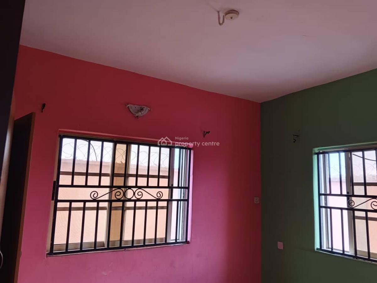 Luxury 3bed Flat in a Mini Estate, Olowora, Omole Phase 2, Ikeja, Lagos, Flat / Apartment for Rent