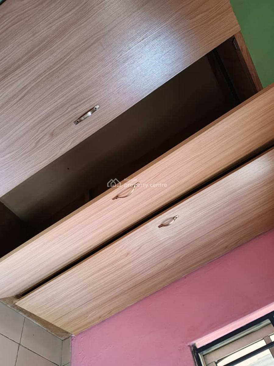 Luxury 3bed Flat in a Mini Estate, Olowora, Omole Phase 2, Ikeja, Lagos, Flat / Apartment for Rent