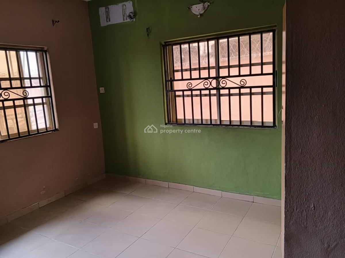 Luxury 3bed Flat in a Mini Estate, Olowora, Omole Phase 2, Ikeja, Lagos, Flat / Apartment for Rent