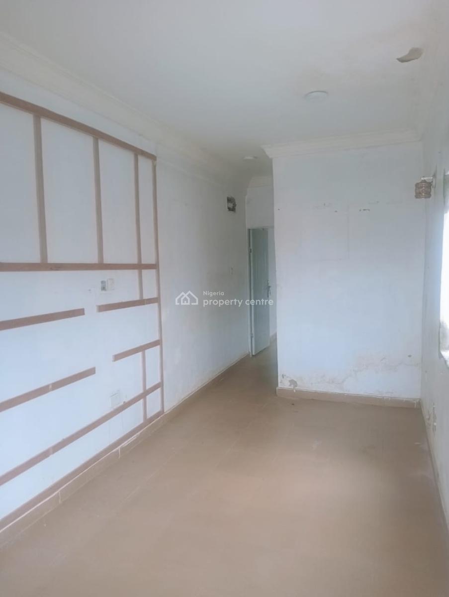 Well Maintained Mini Flat, Olowora, Omole Phase 2, Ikeja, Lagos, Mini Flat (room and Parlour) for Rent