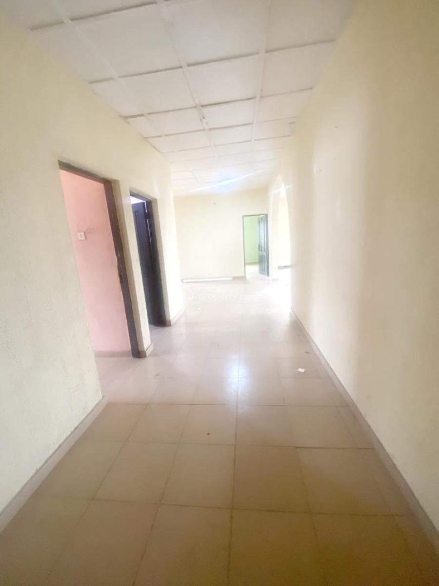Well Maintained 4 Bedroom Apartment, Morgan, Ojodu Berger, Ojodu, Lagos, Flat / Apartment for Rent