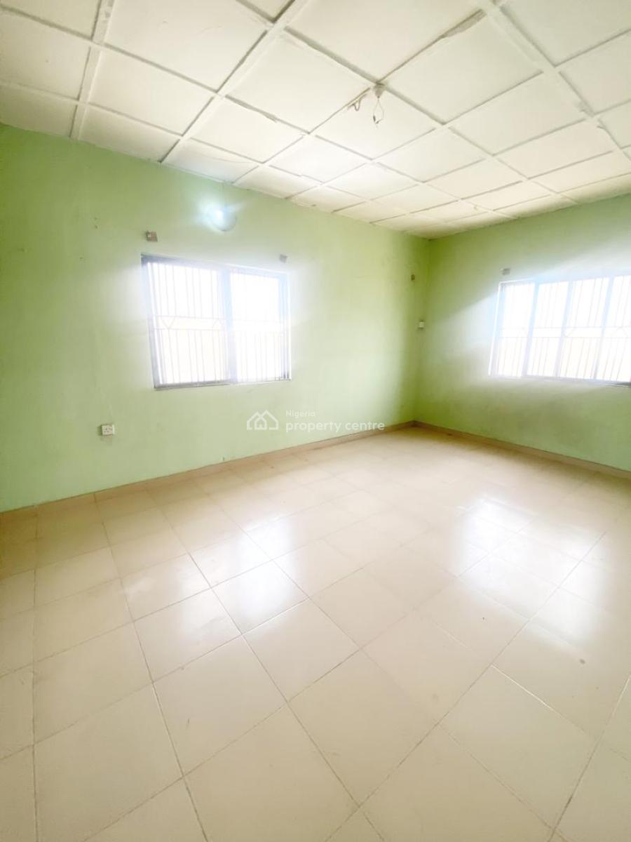 Well Maintained 4 Bedroom Apartment, Morgan, Ojodu Berger, Ojodu, Lagos, Flat / Apartment for Rent