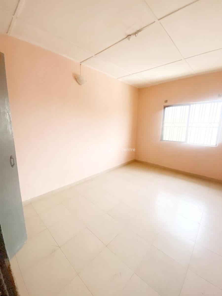 Well Maintained 4 Bedroom Apartment, Morgan, Ojodu Berger, Ojodu, Lagos, Flat / Apartment for Rent
