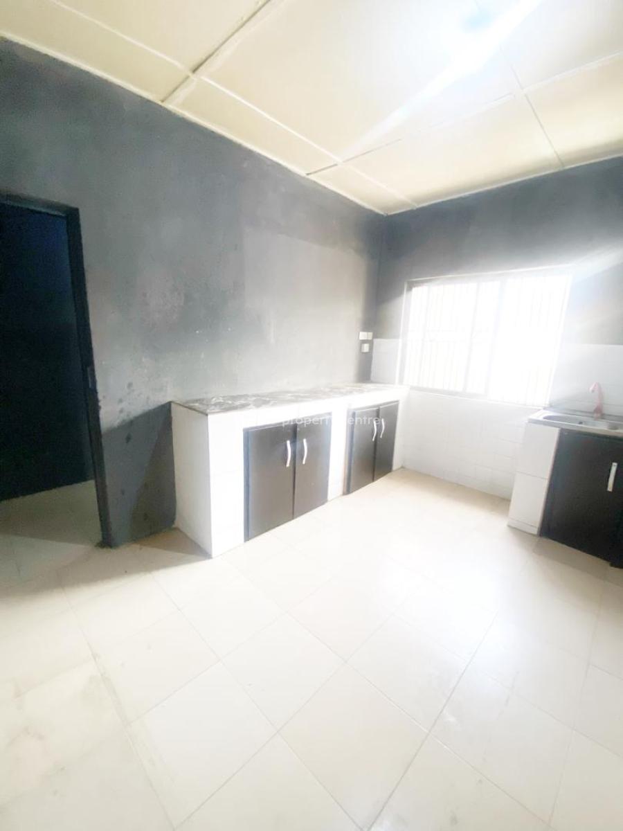 Well Maintained 4 Bedroom Apartment, Morgan, Ojodu Berger, Ojodu, Lagos, Flat / Apartment for Rent