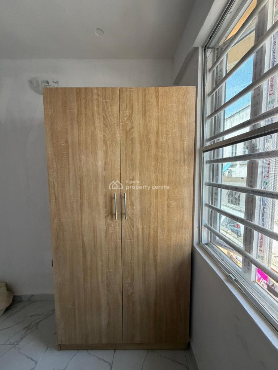 Very Neat 2 Bedroom Apartment with En-suite Bedrooms, Chevron Toll Gate, Orchid Road, Lekki, Lagos, Flat / Apartment for Rent