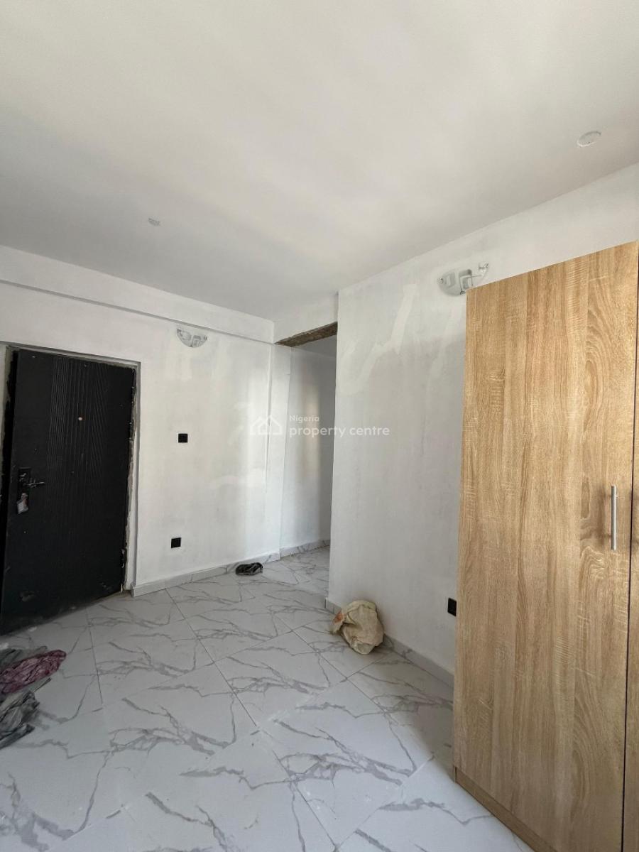 Very Neat 2 Bedroom Apartment with En-suite Bedrooms, Chevron Toll Gate, Orchid Road, Lekki, Lagos, Flat / Apartment for Rent