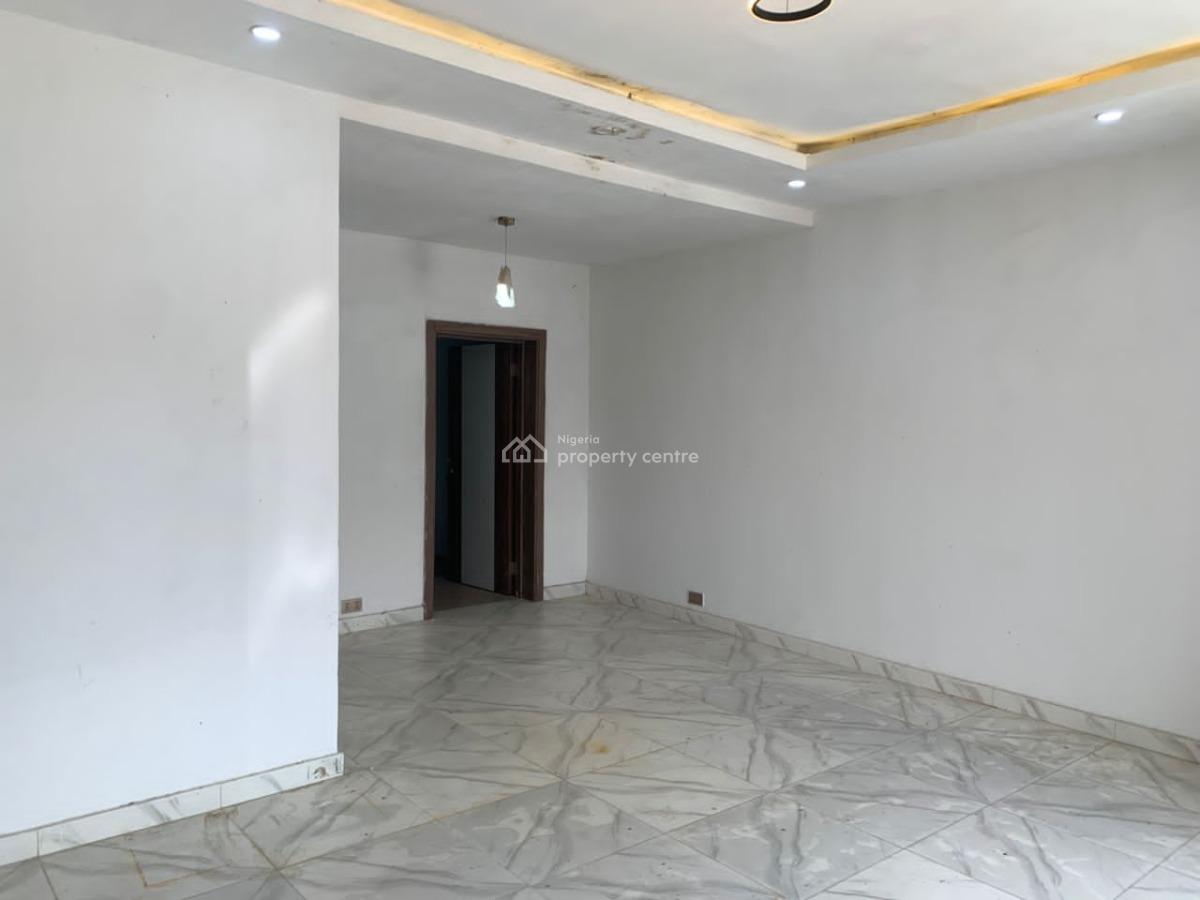 Luxury 3 Bedroom Apartment with Bq, Estate Off Pinnock Beachestate Road, Osapa, Lekki, Lagos, Flat / Apartment for Rent