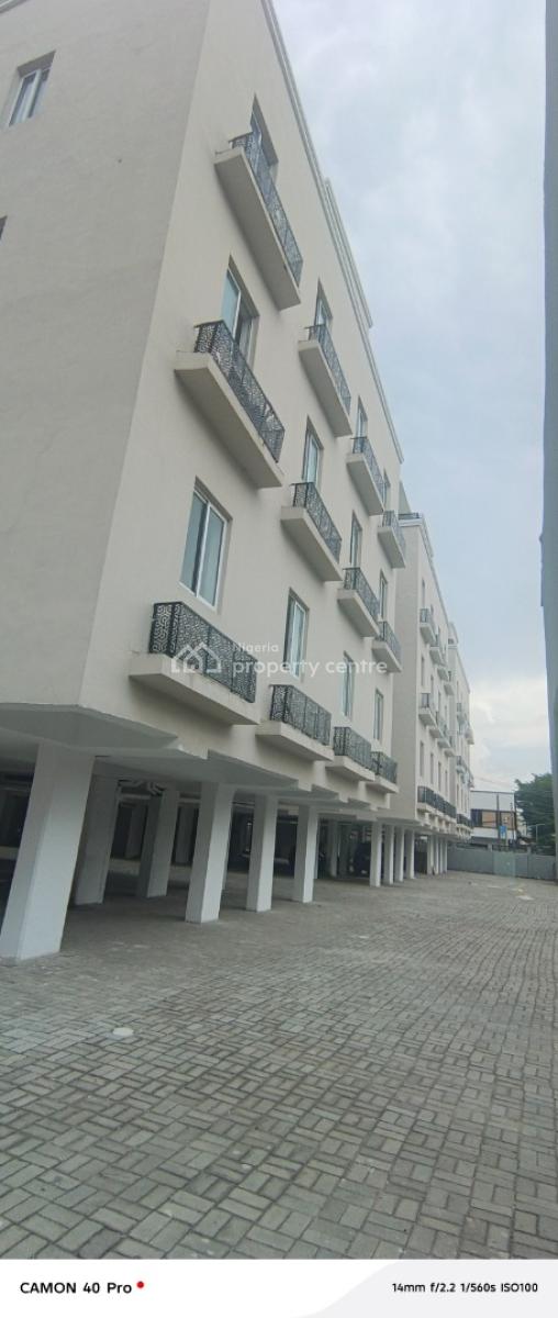 Service Two Bedroom Flat with Swimming Pool, Behind Elevation Church, Salem Ikate, Lekki Phase 1, Lekki, Lagos, Flat / Apartment for Rent
