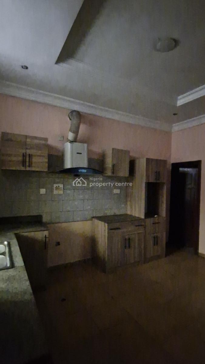 Neatly Used 4 Bedroom Terrace with a Room Bq, House on The Rock Road, Ikate Elegushi Road, Lekki, Lagos, Flat / Apartment for Rent
