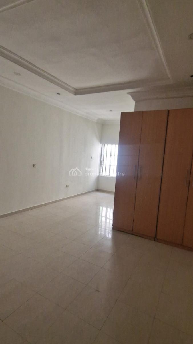 Neatly Used 4 Bedroom Terrace with a Room Bq, House on The Rock Road, Ikate Elegushi Road, Lekki, Lagos, Flat / Apartment for Rent