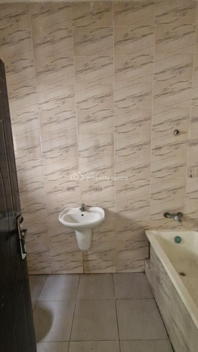 Neatly Used 4 Bedroom Terrace with a Room Bq, House on The Rock Road, Ikate Elegushi Road, Lekki, Lagos, Flat / Apartment for Rent