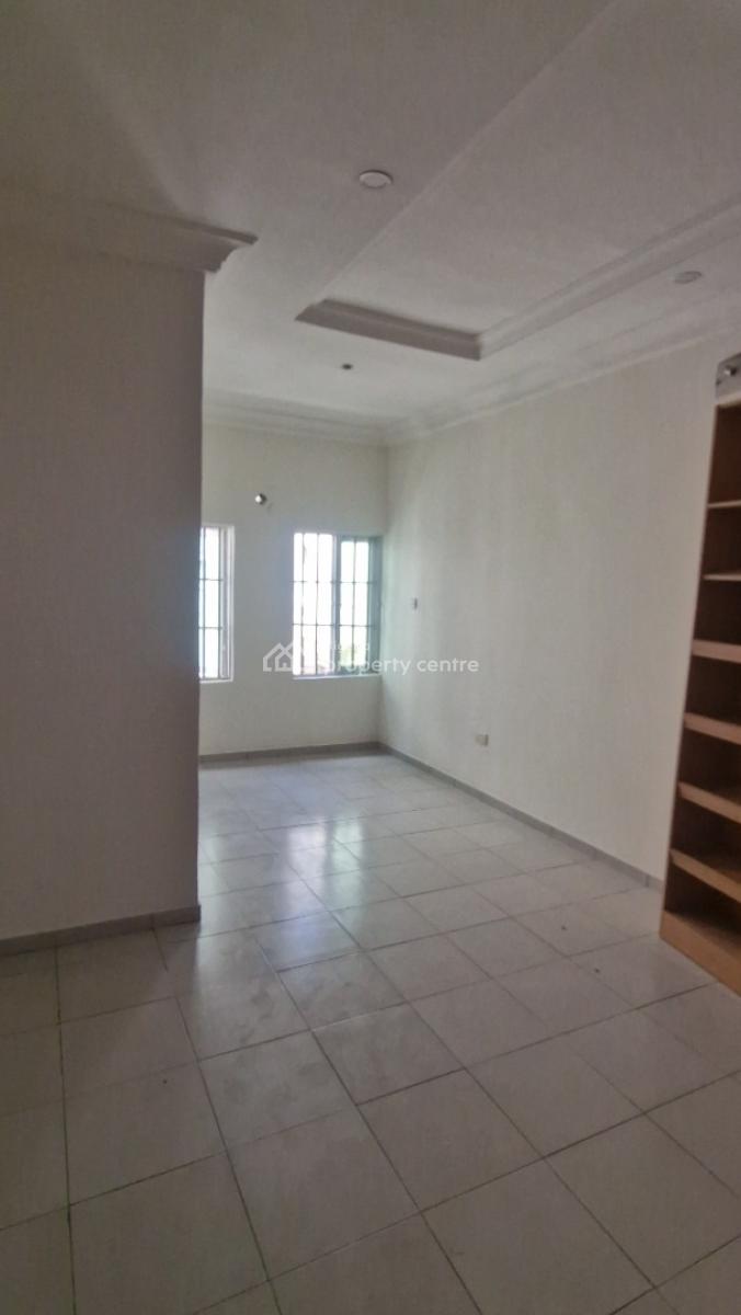 Neatly Used 4 Bedroom Terrace with a Room Bq, House on The Rock Road, Ikate Elegushi Road, Lekki, Lagos, Flat / Apartment for Rent