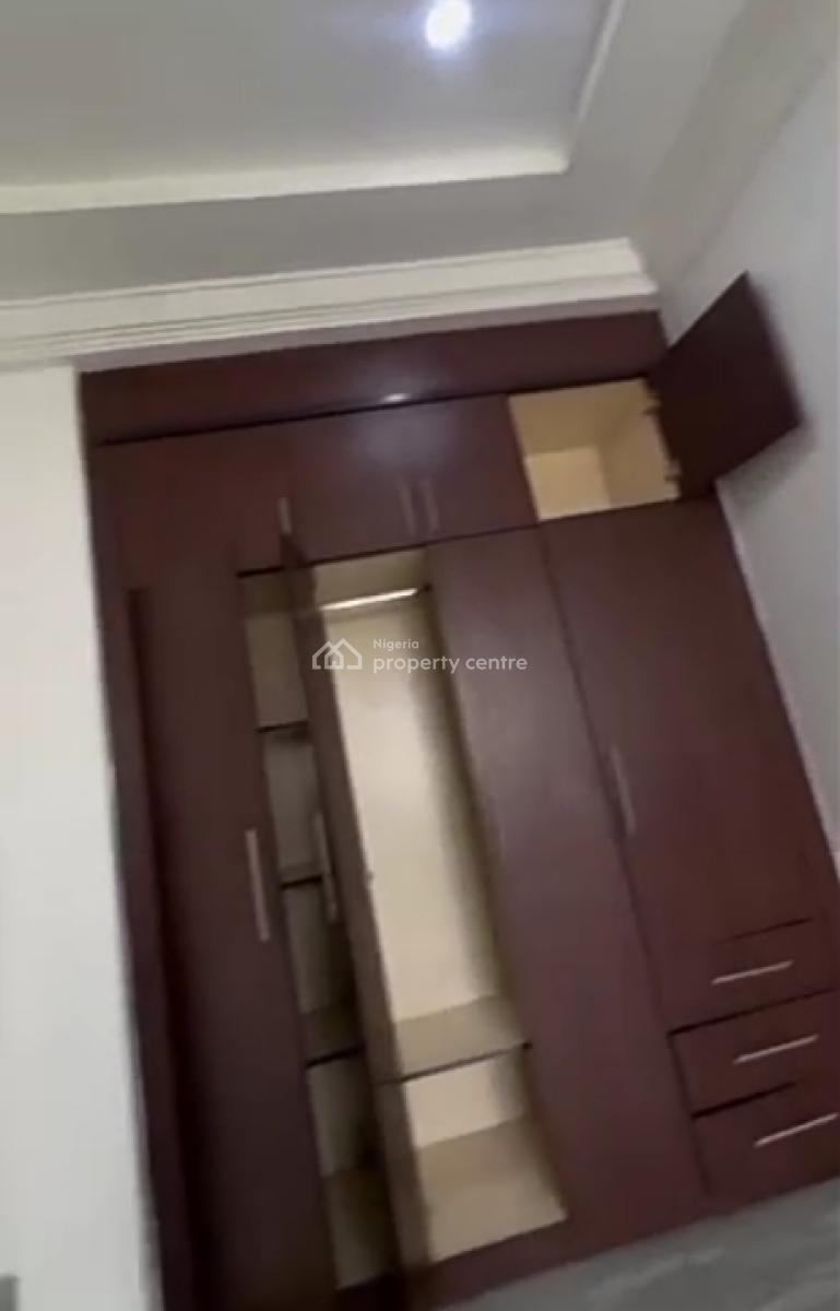 Standard 2 Bedrooms Flat, Guzape District, Abuja, Flat / Apartment for Rent