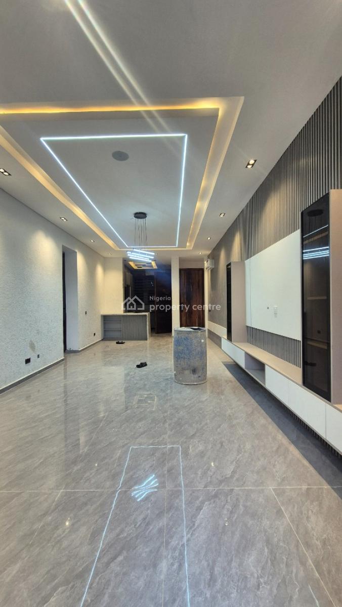 Direct Luxurious, Elegance & Contemporary Finished 3&4 Bedrm Apartment, Shonibare Estate Maryland, Maryland, Lagos, Flat / Apartment for Sale