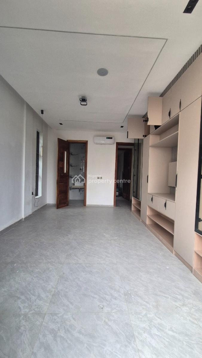Direct Luxurious, Elegance & Contemporary Finished 3&4 Bedrm Apartment, Shonibare Estate Maryland, Maryland, Lagos, Flat / Apartment for Sale