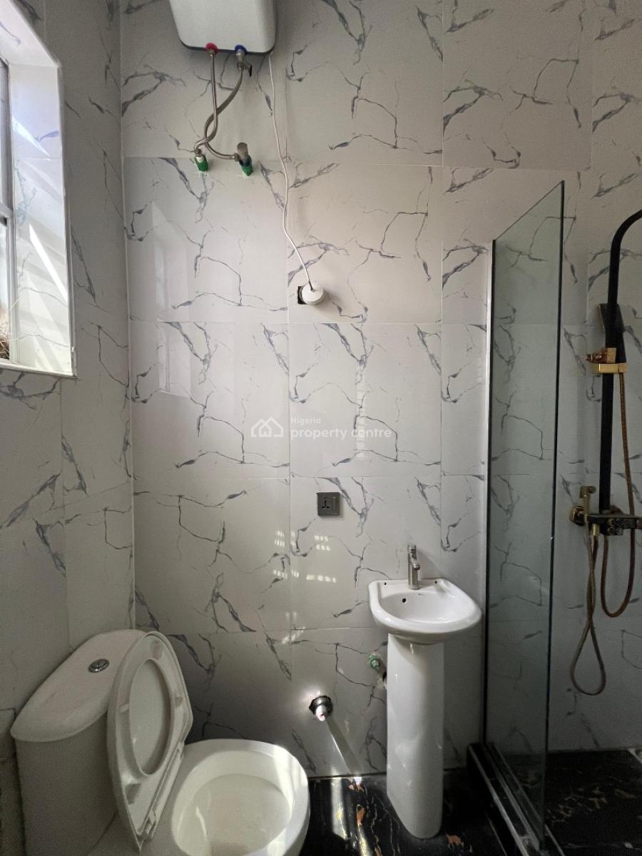 Four Bedroom Terraced Duplex, Ologolo, Lekki, Lagos, Flat / Apartment for Sale