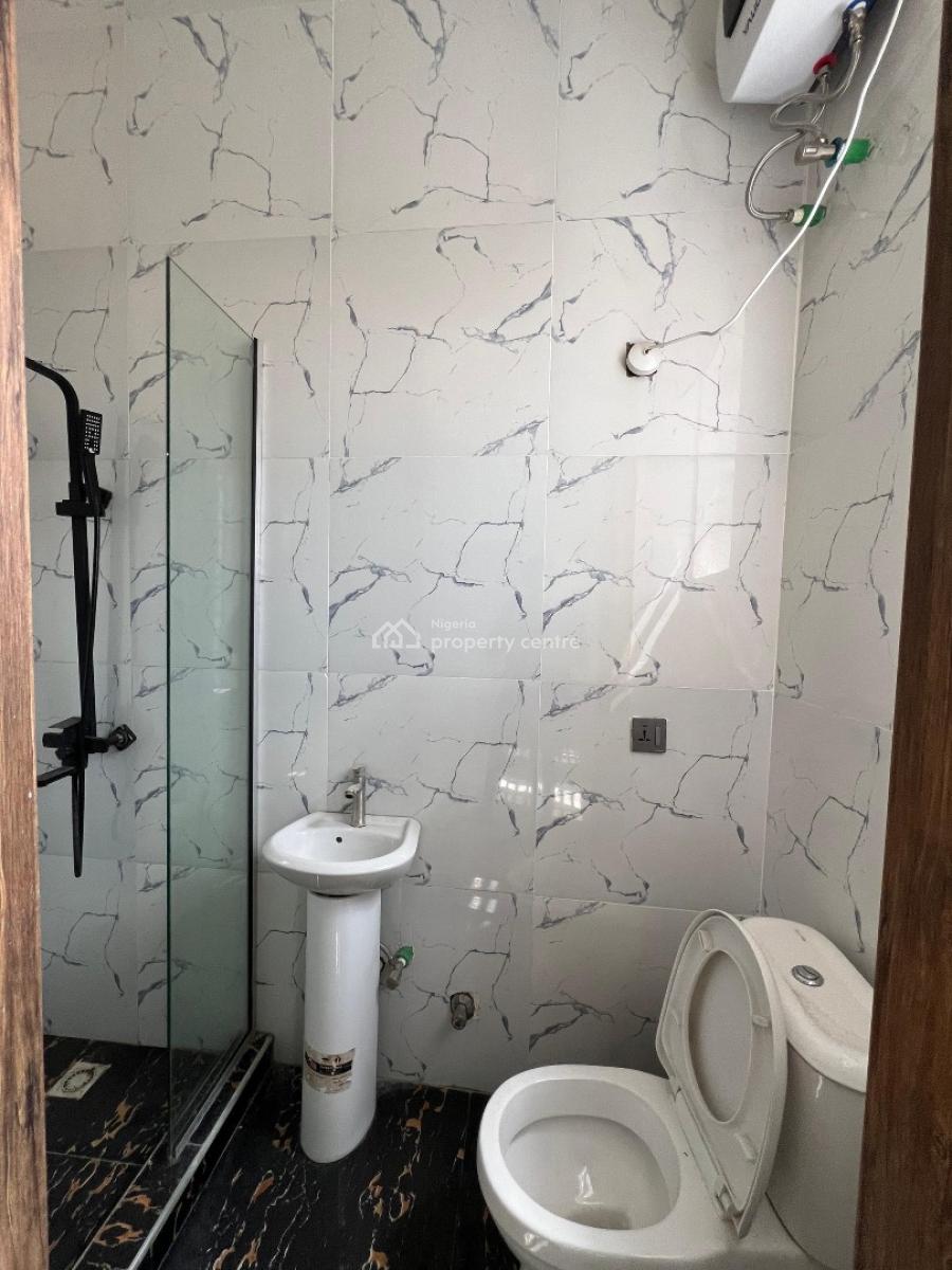 Four Bedroom Terraced Duplex, Ologolo, Lekki, Lagos, Flat / Apartment for Sale