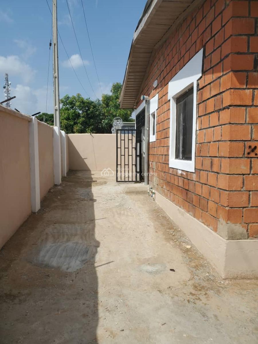 Newly Renovated 2 Bedroom Bungalow, Fha, Phase 4, Kubwa, Abuja, Detached Bungalow for Rent