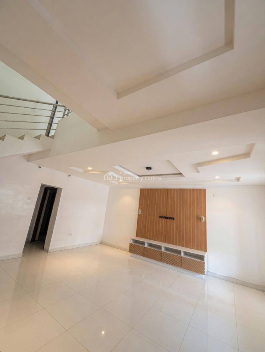 a Standard 3bedroom Duplex, Pepperoni Abraham Adesunya, Lekki Phase 2, Lekki, Lagos, Terraced Duplex for Rent